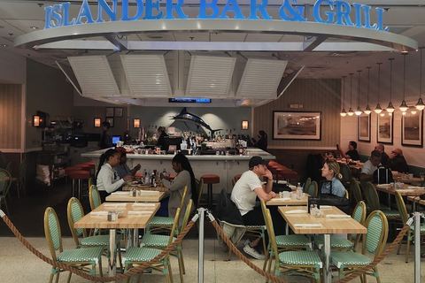 Islander Bar and Grill